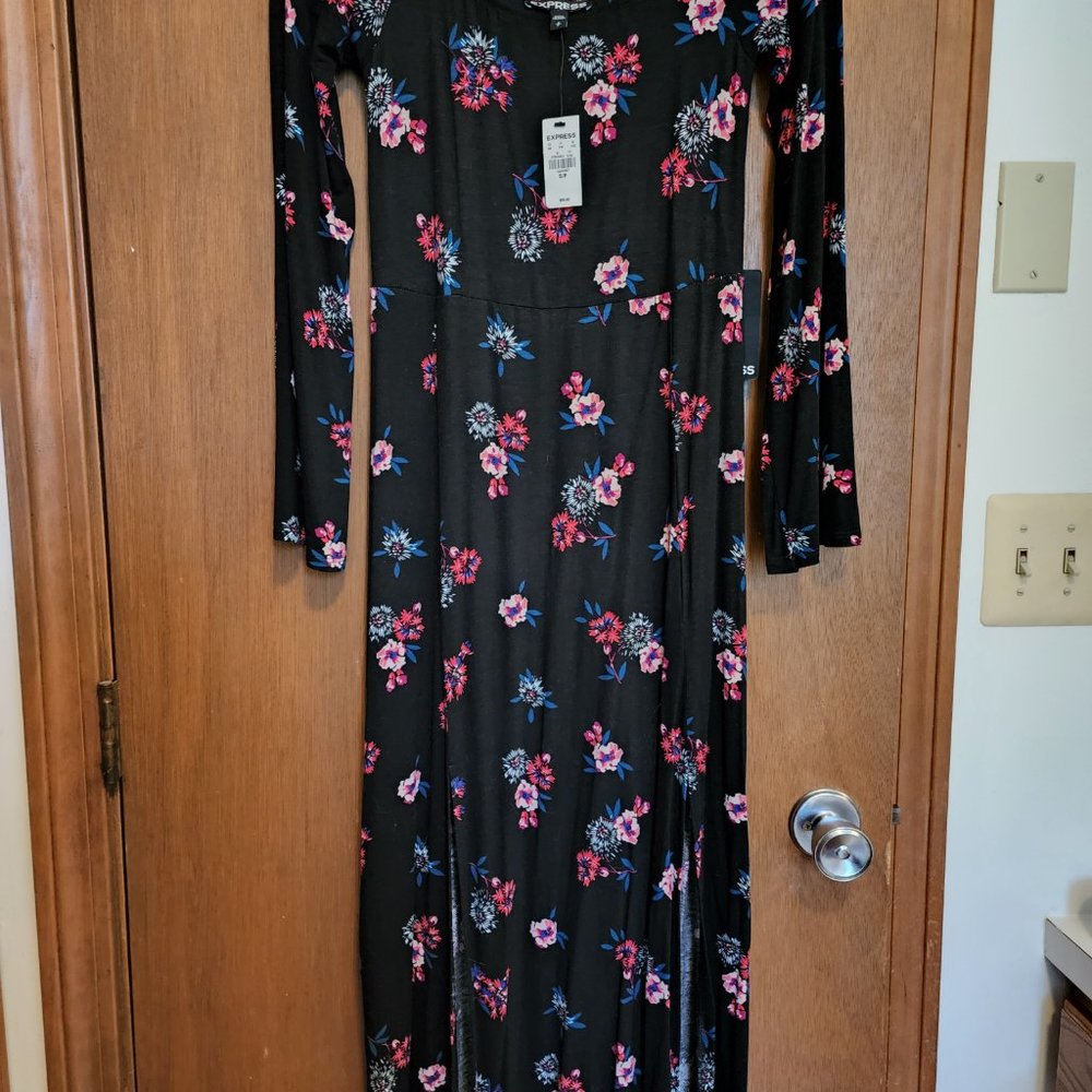 Dress - Picture 5 of 5